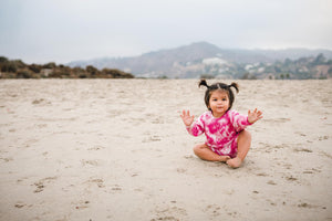 Kids fuchsia pink tie dye sweater. 